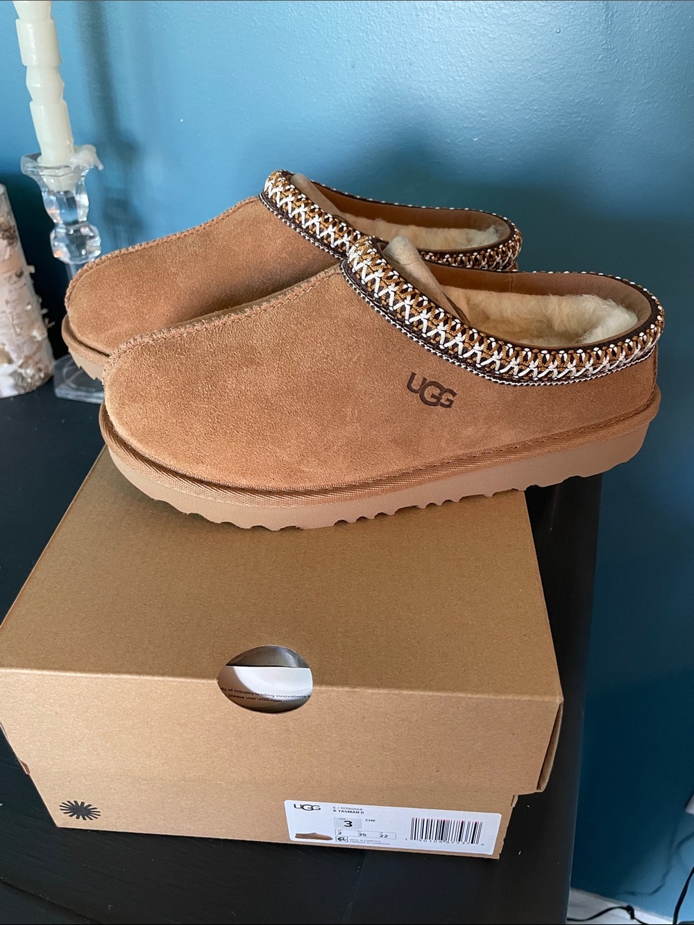 NWT - UGG Chestnut Suede Tasman II with box Kids sz 3